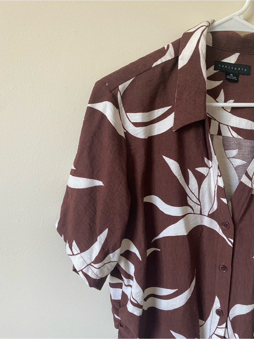 Anthropologie Sanctuary Brown Leaf-Print Front Knot Shirt - Picture 3 of 7